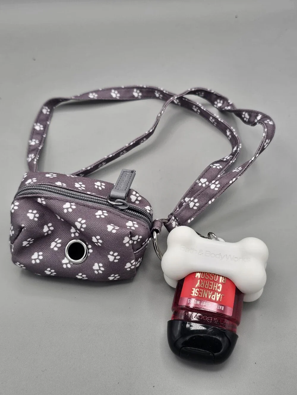 Bath and Body Works PocketBac Holder Wearable Doggie Clean-Up Dog Cherry Blossom